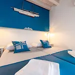 Nautica North - Old Town بيت ضيافة 3*