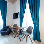 Nautica North - Old Town بيت ضيافة 3*
