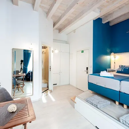 Nautica 1 - Old Town Guest house *