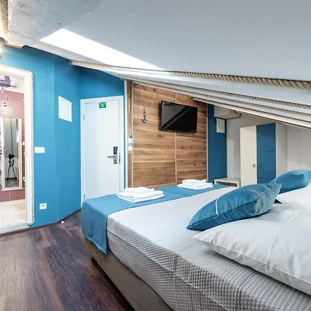 Nautica North - Old Town 3*