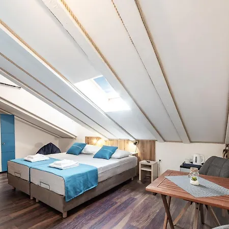 Pensión Nautica North - Old Town 3*