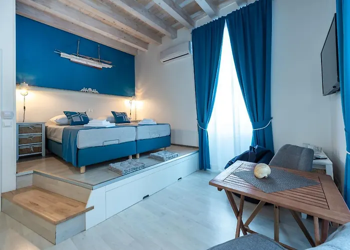 Nautica North - Old Town