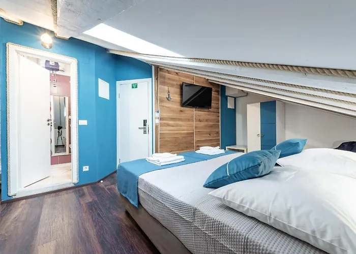 Nautica North - Old Town 3*