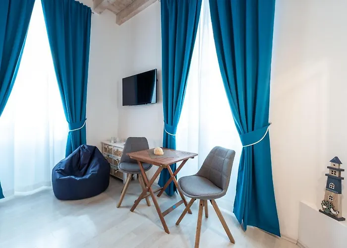 Nautica North - Old Town Affittacamere 3*