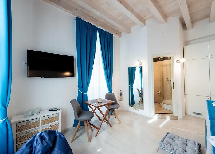 Nautica North - Old Town Affittacamere 3*