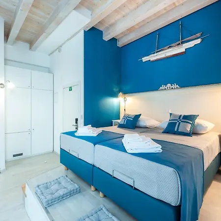 Nautica North - Old Town 3*